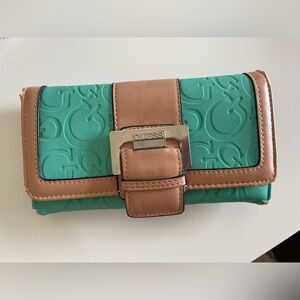 Guess wallet